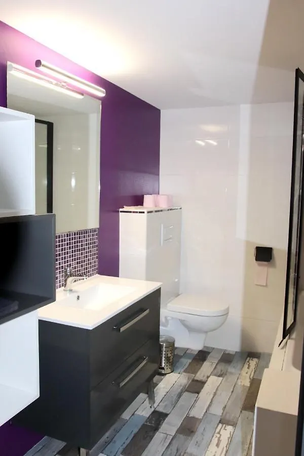 Maison Charmante Pres De Sains Avec Spa Et Jardin Clos