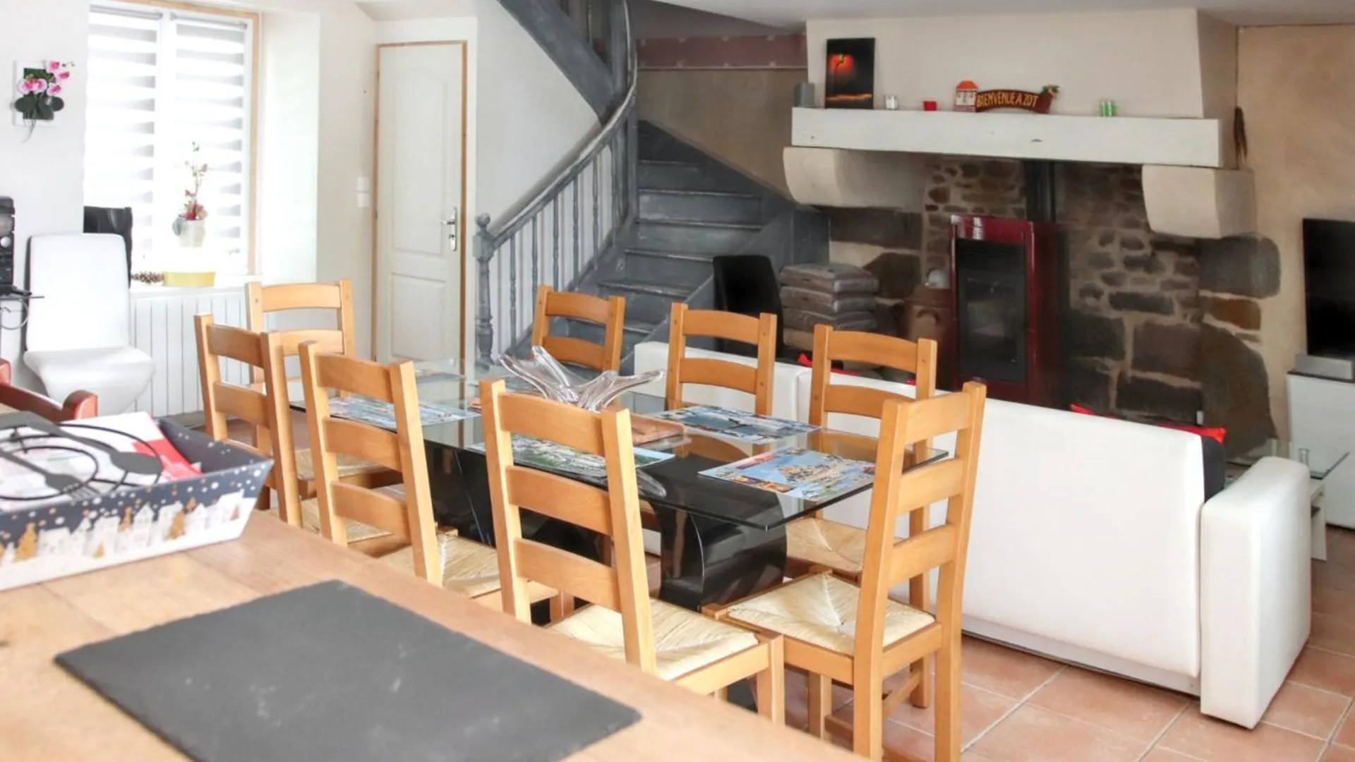 Holiday home Maison Charmante Pres De Sains Avec Spa Et Jardin Clos